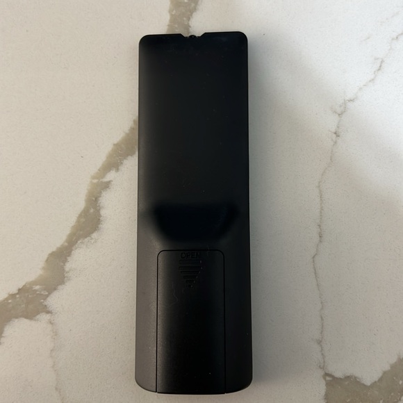 Universal Black Remote Control - Picture 3 of 6